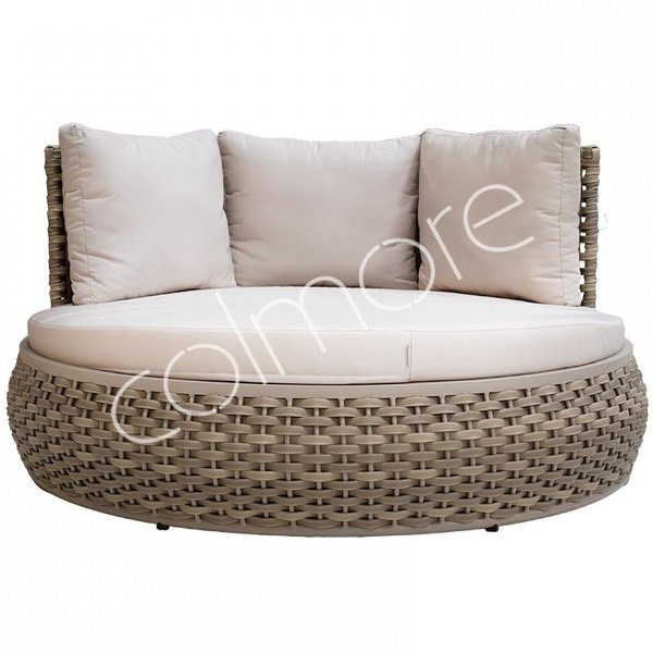 Colmore Rattan Lounge Outdoor Daybed 161x161cm